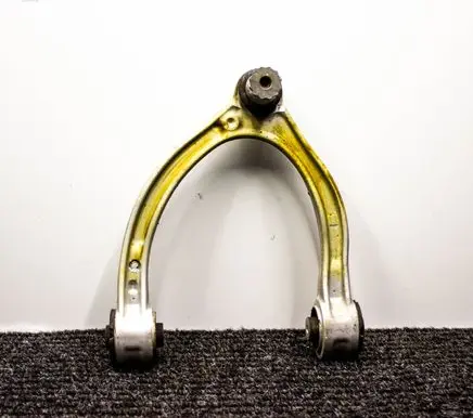Front lower control arm/wishbone