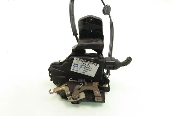 Volkswagen PASSAT B5 Front door lock