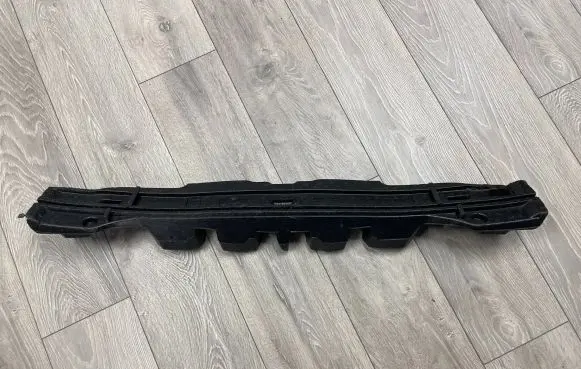 Mercedes-Benz C W205 Front bumper foam support bar 