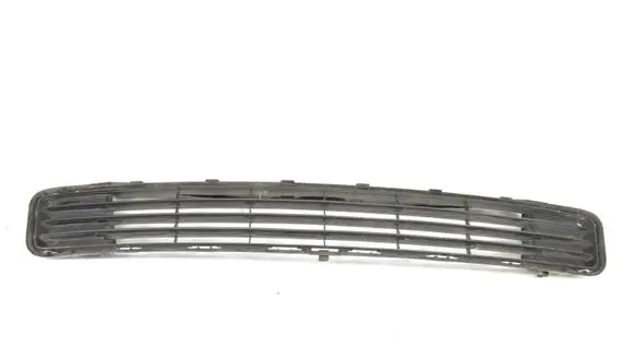 Toyota Prius (XW30) Front grill 5311247040