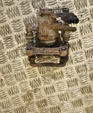 Front brake caliper