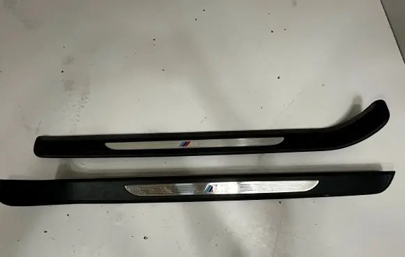 BMW M3 e92 sill trim set (inner) 8046475 8046476