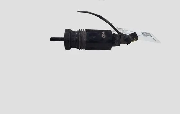 Volvo V70 Headlight washer pump 1013229