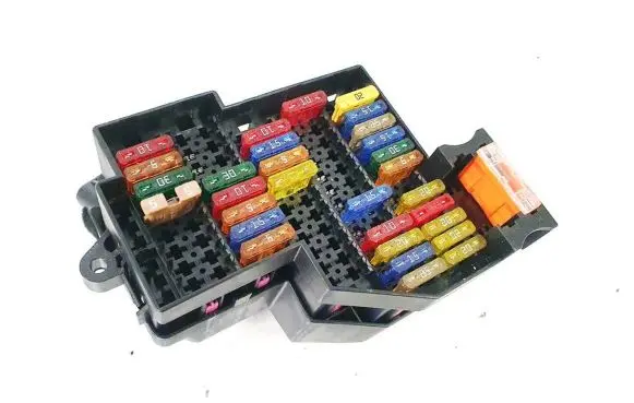 Volkswagen Touareg I Fuse box set