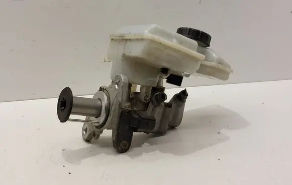 Volkswagen PASSAT B8 Master brake cylinder 5Q1611301C 1K0945459A