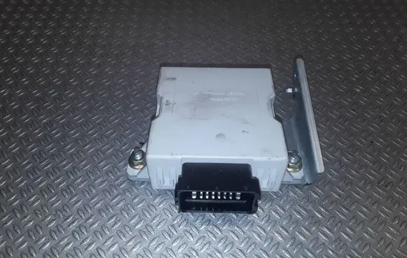 Toyota Corolla Verso AR10 Window wiper relay 859400F010A