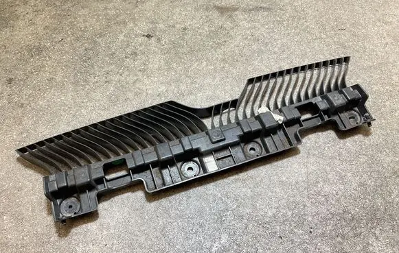 MG MG4 ev Front bumper mounting bracket 10977554