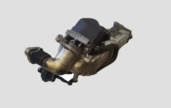 BMW 3 F30 F35 F31 EGR valve 781075107 7810871