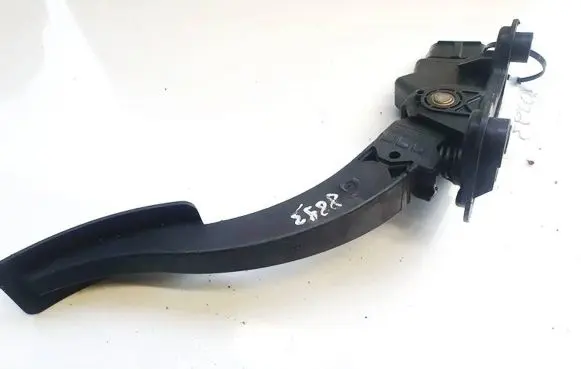 Chrysler Sebring (JS) Accelerator throttle pedal 04891585ab 07110b3b