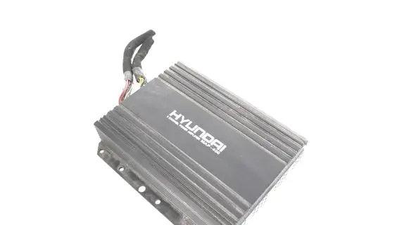 Hyundai Santa Fe Sound amplifier 963002B800
