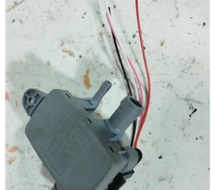 Skoda Octavia Mk2 (1Z) Sensor 110R004298 67R018971