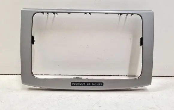 Volkswagen PASSAT B6 Radio/GPS head unit trim 3C0858069M