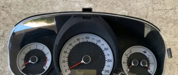 KIA Ceed Speedometer (instrument cluster) 940031H010