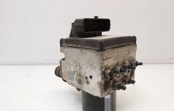 Volkswagen PASSAT B6 ABS Pump 3C0614109K