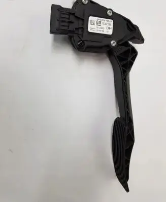 Opel Insignia A Accelerator pedal position sensor 