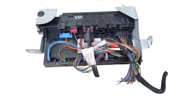 Mercedes-Benz E W211 Fuse box set 2115456401