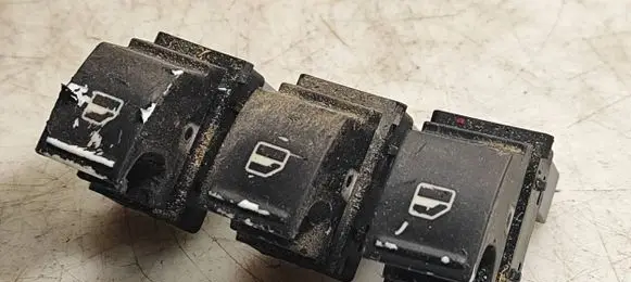 Volkswagen Golf V Electric window control switch 1F0959855 268303S