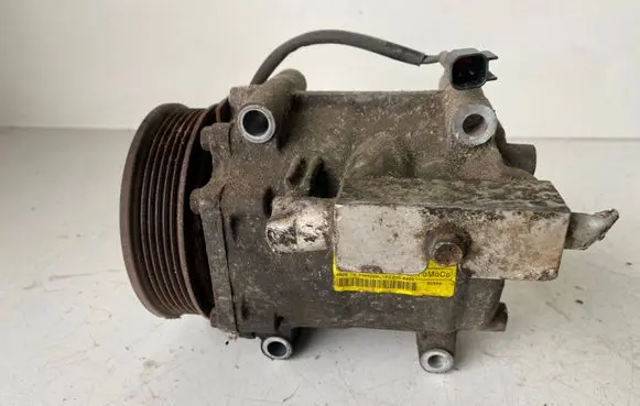 Ford Focus Air conditioning (A/C) compressor (pump) 8V5119D629DF