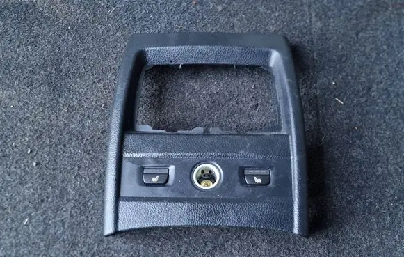 BMW 4 F36 Gran coupe Other center console (tunnel) element 9222046
