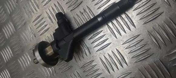 Mazda 6 Fuel injector 05F13932