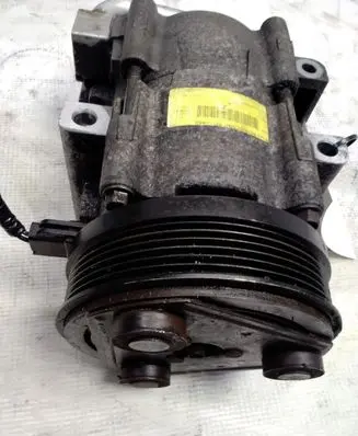 Ford Mondeo Mk III Air conditioning (A/C) compressor (pump) 4S7119D629AA