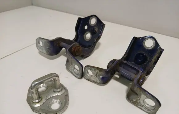 Mazda 6 Rear door hinge set 