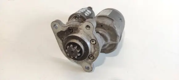 Skoda Fabia Mk1 (6Y) Starter motor 443115141338 047911023C