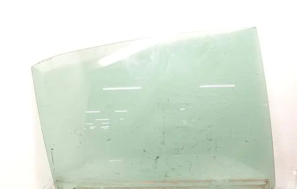 Toyota Camry VIII XV70 Rear door window glass
