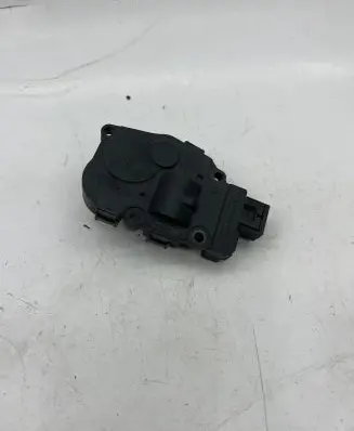 Mercedes-Benz GLK (X204) Air flap motor/actuator K9749005 01022011 EFB330