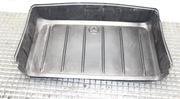 Mercedes-Benz C W204 Trunk/boot floor carpet liner 