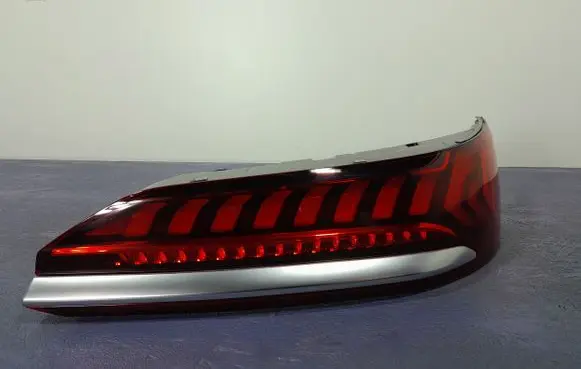 Audi Q7 4M Rear/tail lights 4M0945308