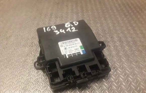 Mercedes-Benz A W169 Door control unit/module 1698208626 A1698208626