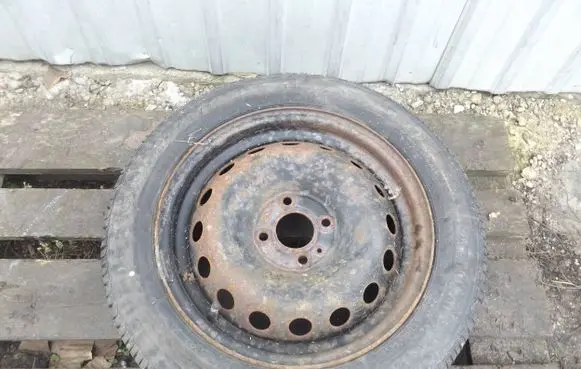 Renault Clio III R16 spare wheel 