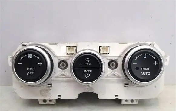 Mazda 616 - 618 Climate control/heater control trim 