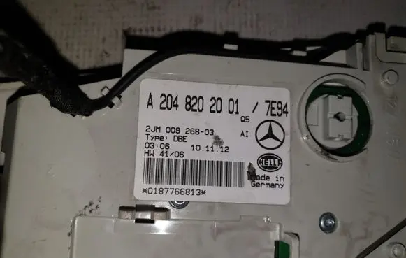 Mercedes-Benz C W204 Front seat light A2048202001 2048202001