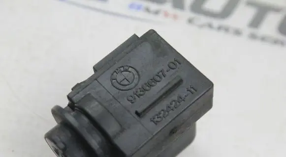 BMW 3 F30 F35 F31 Air quality sensor 9136607