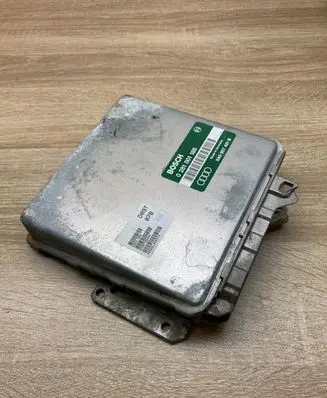 Audi 80 90 S2 B4 Engine control unit/module ECU 8A0907401B 0281001185