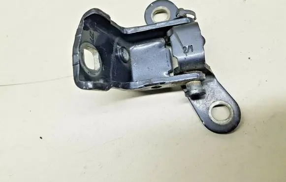 Ford Mondeo Mk III Rear door lower hinge 96BBF26801AL