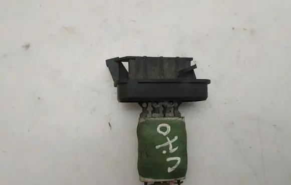 Mercedes-Benz Vito Viano W638 Heater blower fan relay X19133282S