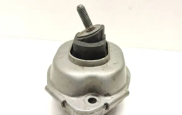 BMW X3 E83 Engine mount bracket 3400341 22113400341