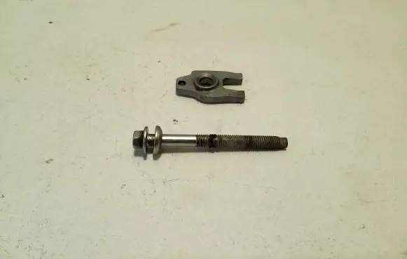 Renault Trafic III (X82) Fuel Injector clamp holder