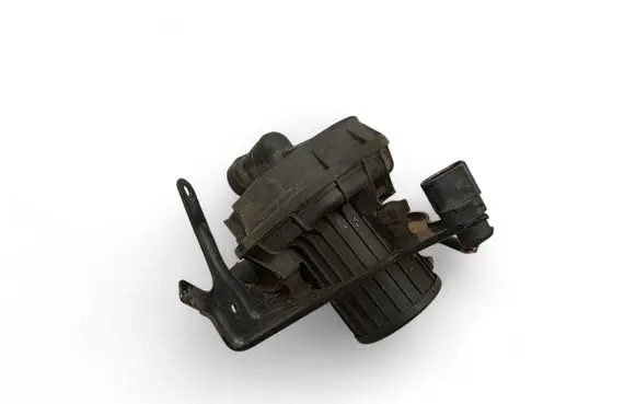 Audi A7 S7 4G Secondary air pump 079959253 079959231A