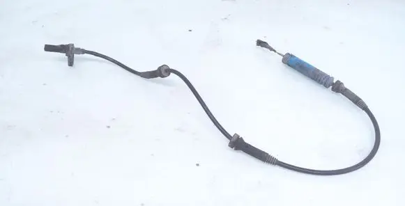 BMW 5 E60 E61 ABS brake wheel speed sensor 6771702 34526771702