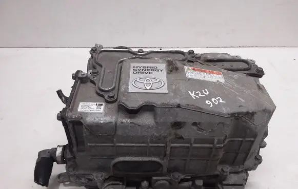 Toyota Yaris Voltage converter inverter G920052010