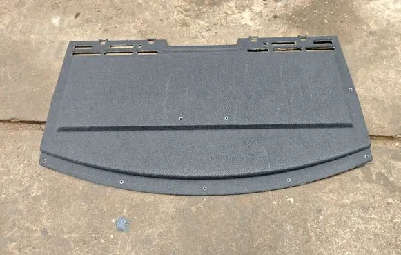 Parcel shelf