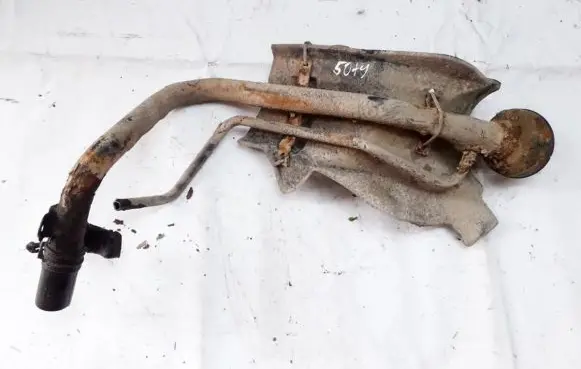 Nissan Primera Fuel tank filler neck pipe 