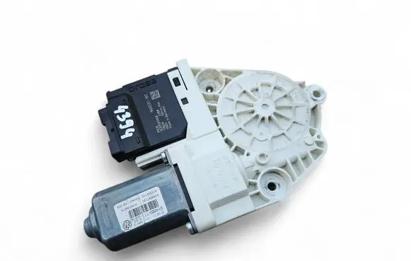 Volkswagen PASSAT CC Rear door window regulator motor 3C0959795B 3C8959703C