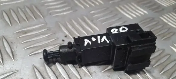 Volkswagen Golf IV Brake pedal sensor switch 1J0945511A A00