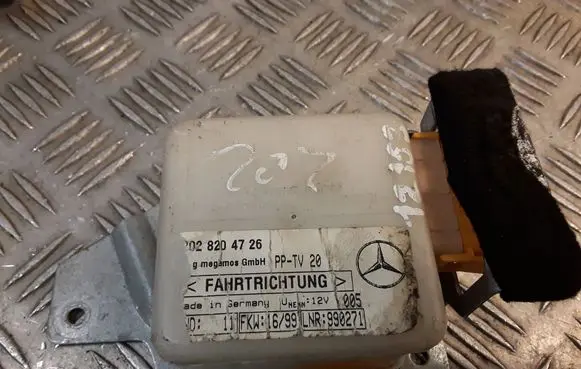 Mercedes-Benz C W202 Alarm control unit/module A2028204726 2028204726