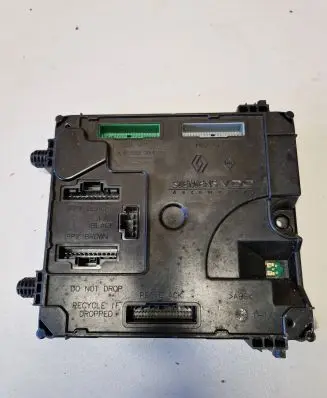 Renault Laguna III Comfort/convenience module 284B10028R A2C53186521 350046667384231